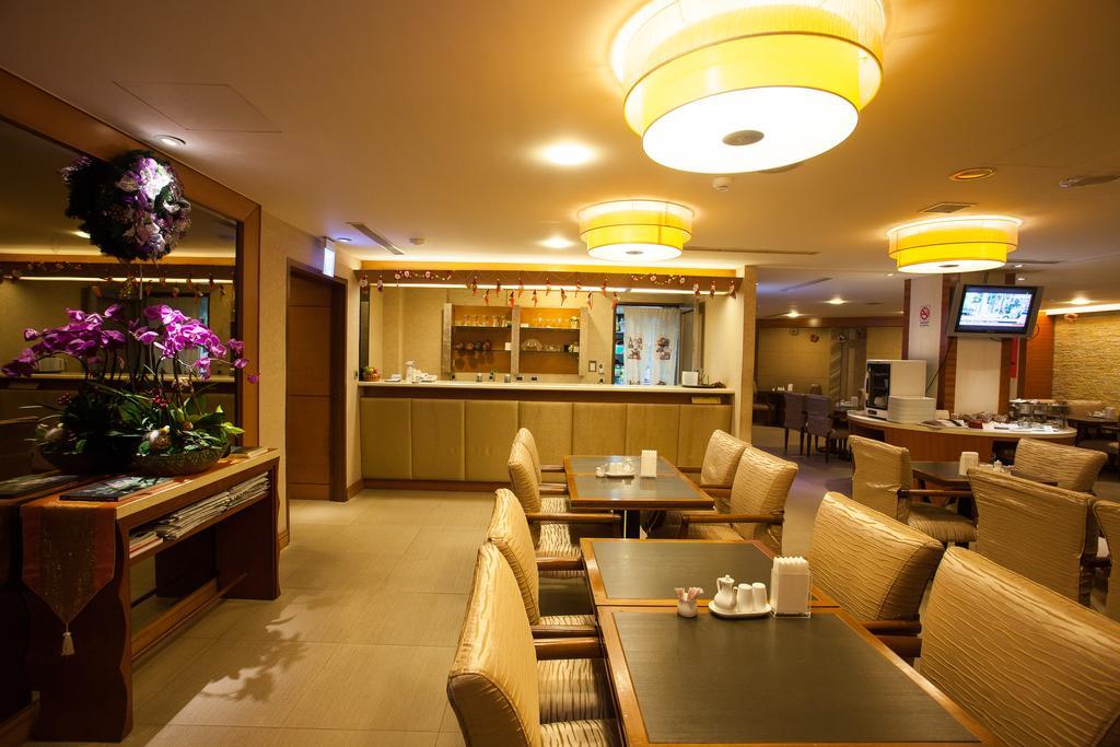 Rich Garden Hotel Тайбей Екстер'єр фото