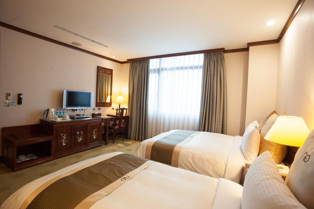 Rich Garden Hotel Тайбей Екстер'єр фото