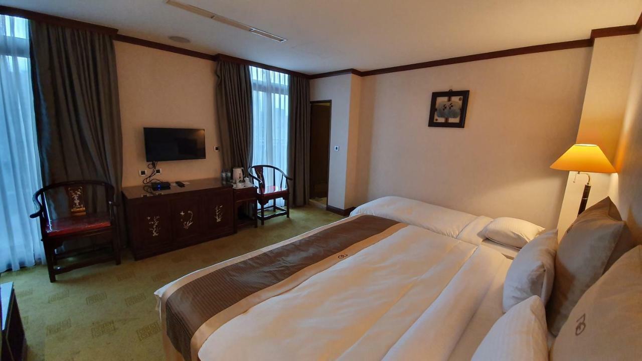 Rich Garden Hotel Тайбей Екстер'єр фото